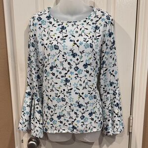 LOFT Floral Popover Blouse with Bell Sleeve. Sz Small